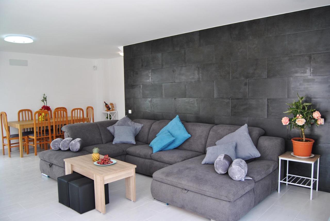 Big Villa Tauro With Private Heated Saltwater Pool & Jacuzzi & Bbq & Game Room & Arcade Games Mogán Kültér fotó